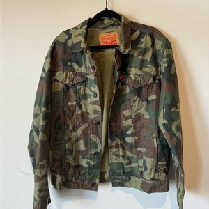 Levi Camo Jean Jacket